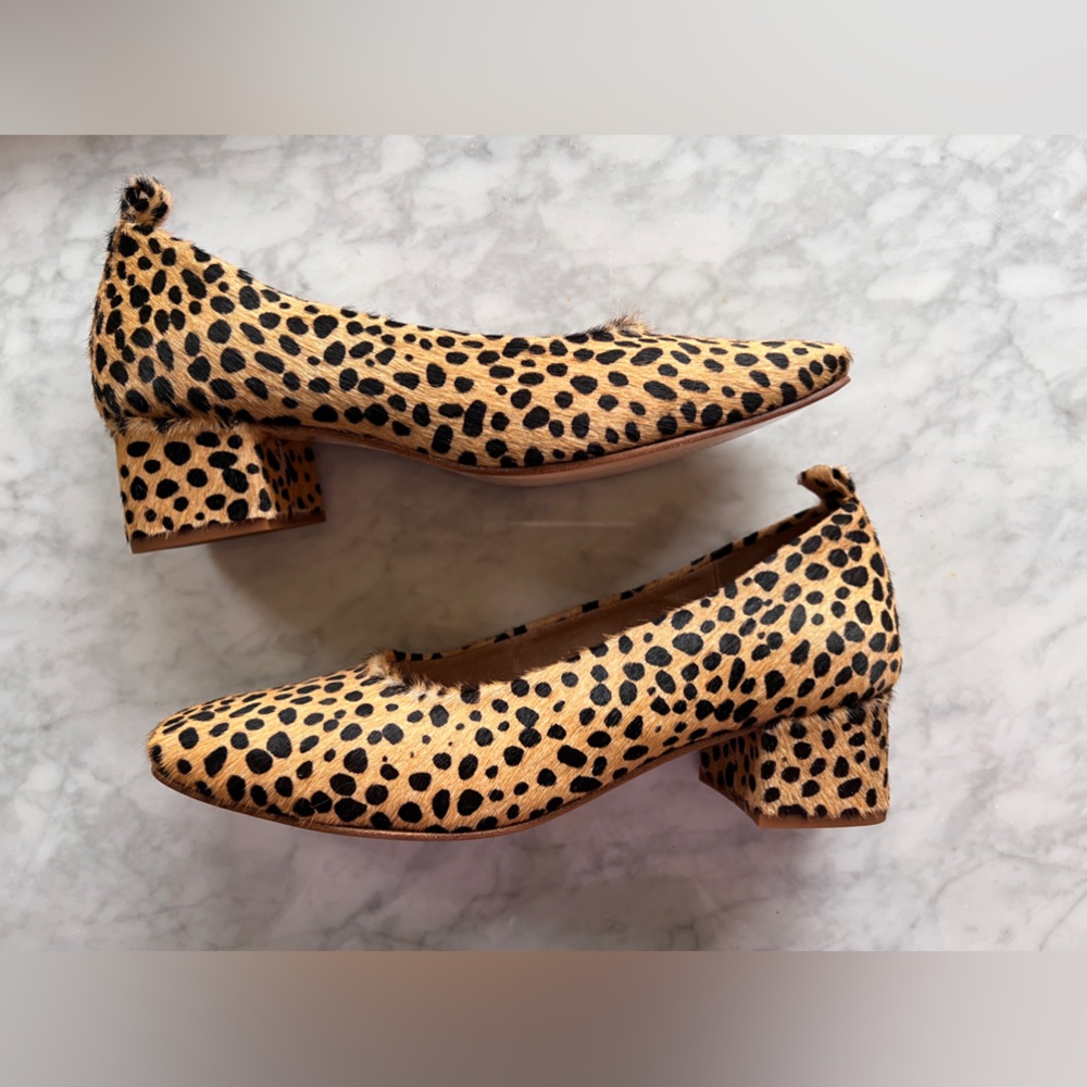 POPPY BARLEY nwob - cheetah print calf hair pumps. Sz 9